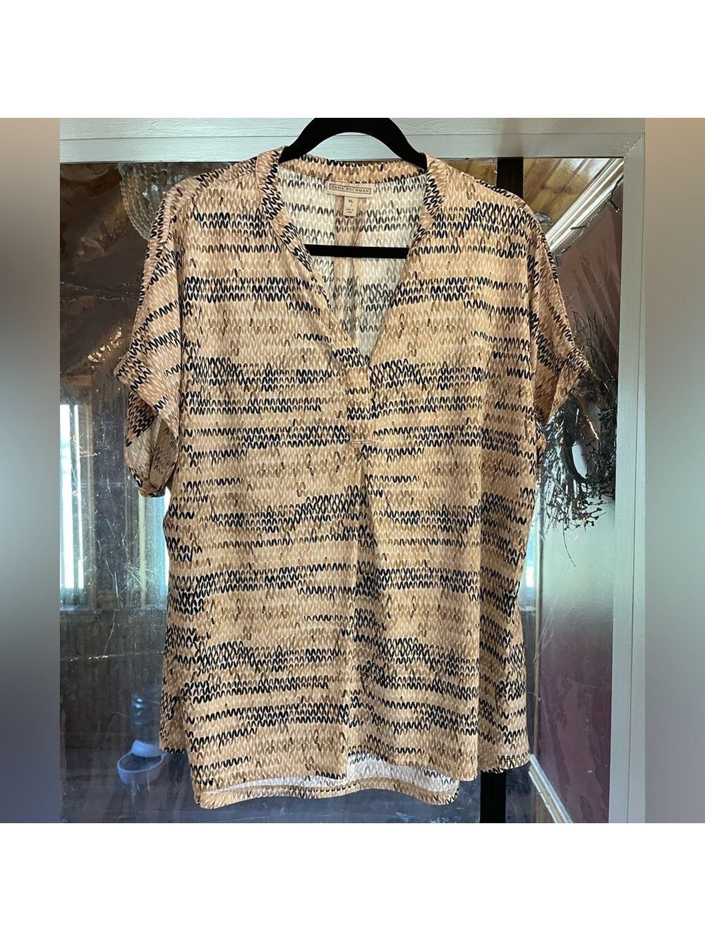 Dana Buchman Tan and Cream Boxy Blouse with Mandarin Collar - Picture 1 of 4